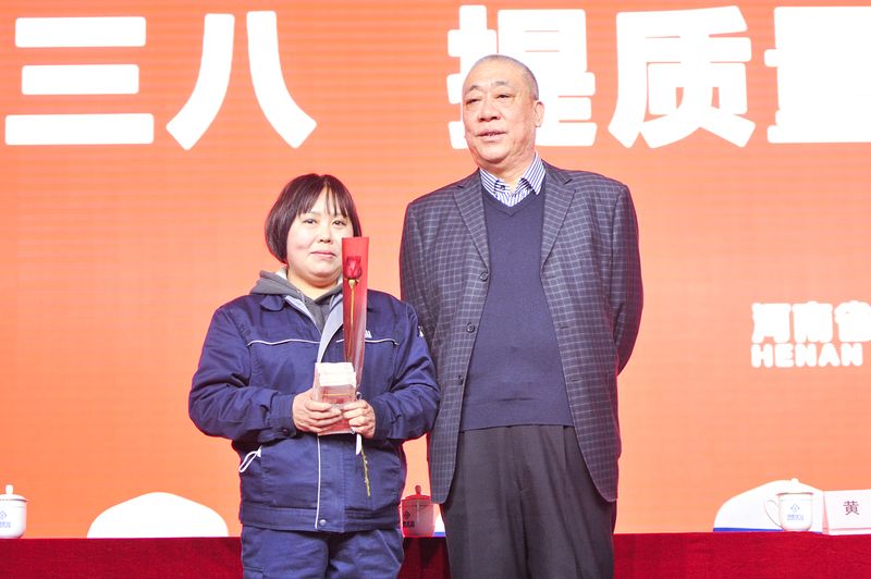 致敬巾帼模范|河南ag九游会j9集团女工代表肖前翠