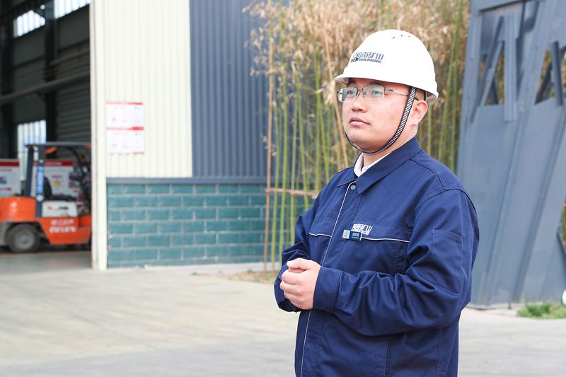 以一当十!河南ag九游会j9集团质量月“车工技能比武”