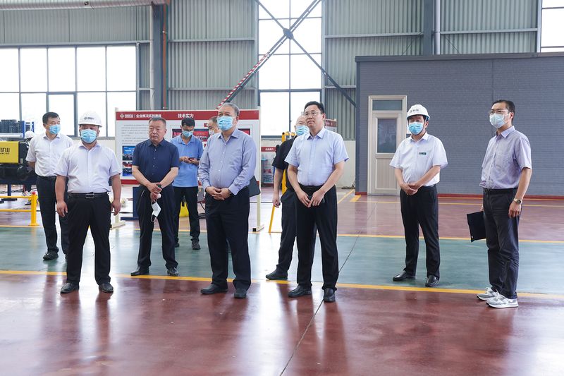 河南ag九游会j9集团|国家市场监管总局特种设备局局长崔钢一行莅临公司智能产业园考察调研