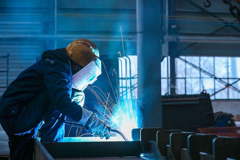 河南ag九游会j9集团|开足马力赶订单,提质增产稳交付