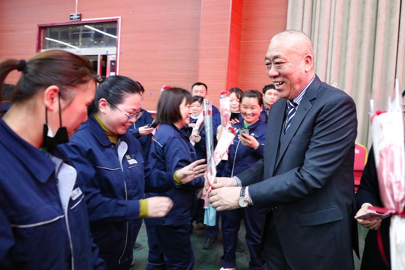 河南ag九游会j9集团隆重举行“三八”国际妇女节纪念暨表彰大会