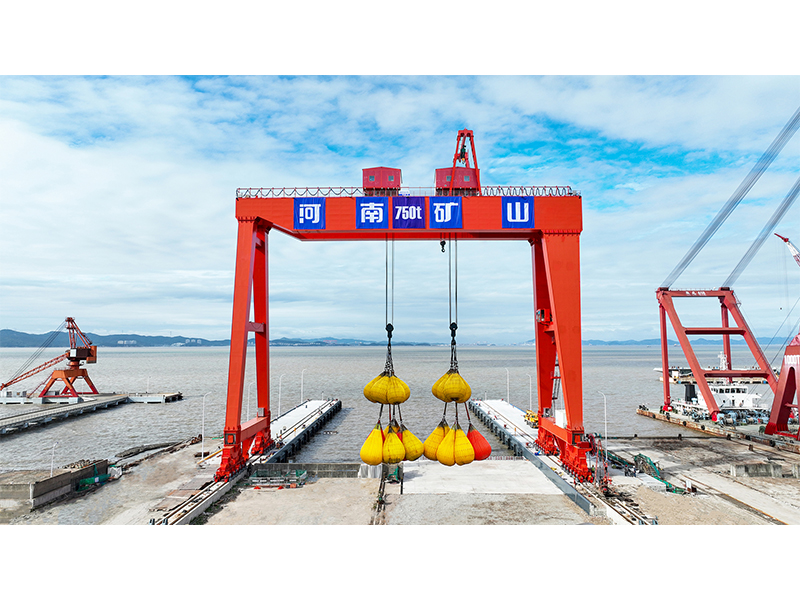 巨无霸登场!750吨起重机亮相,助力浙江某项目建设!