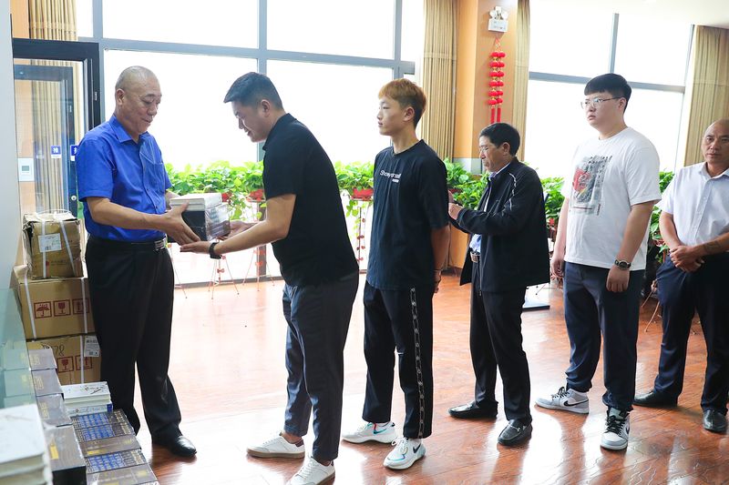 河南省ag九游会j9集团起重机有限公司 河南省ag九游会j9集团起重机有限公司